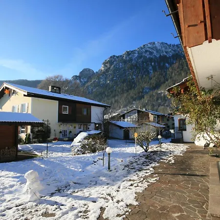 Alpenoase Villa *